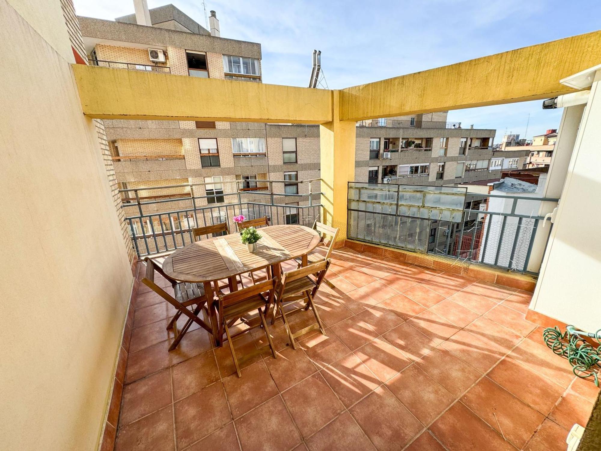 El Puente Del Pilar Comotucasa Zaragoza Eksteriør billede
